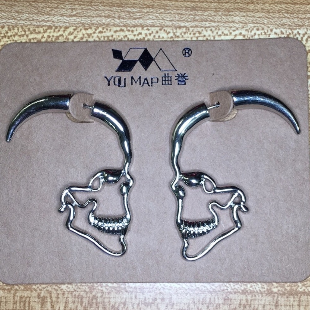 Silver Silouhette Skull Earrings